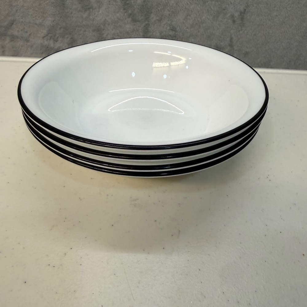 Corelle Bowls Vitrelle Berry Bowls White Black Trim Chip Resistant Made in USA
